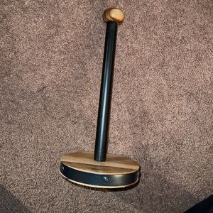 paper towel holder